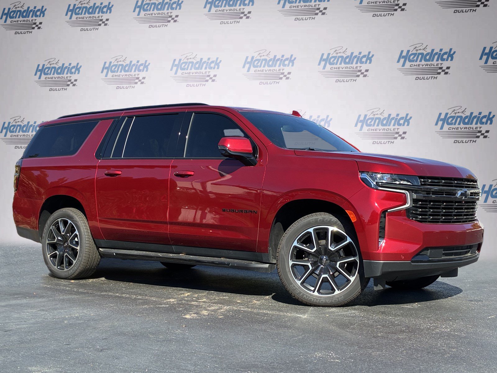 Used 2022 Chevrolet Suburban RST w/ Luxury Package AWD/4WD image 2