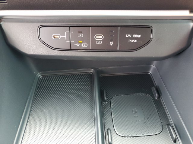 New 2027 Kia Carnival SX w/ Dark Edition Package FWD image 34