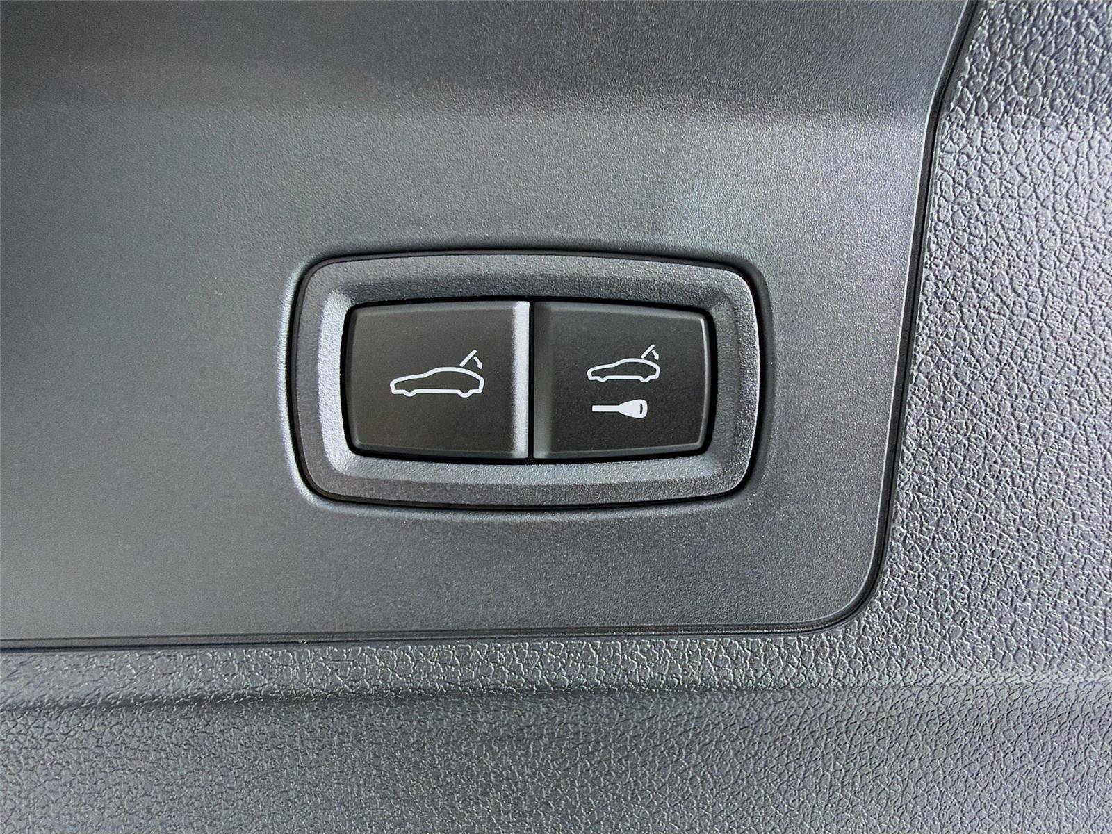New 2026 Porsche Panamera 4 AWD/4WD image 23