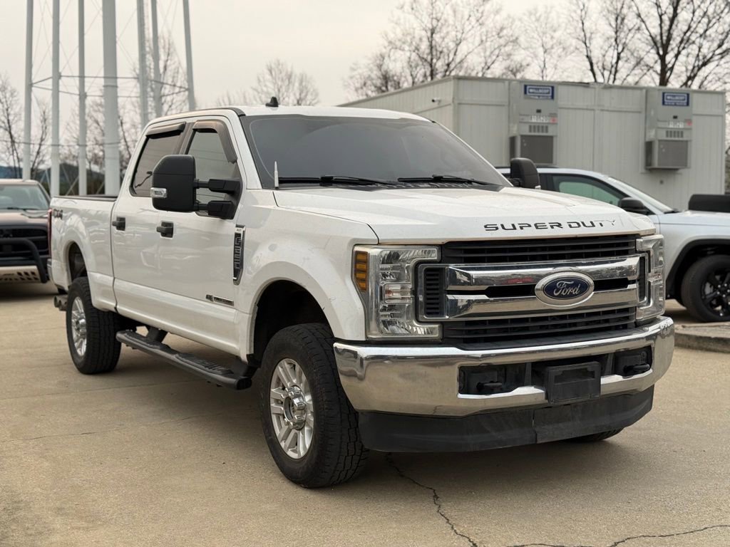 Used 2019 Ford F250 XLT w/ Snow Plow Prep Package image 4