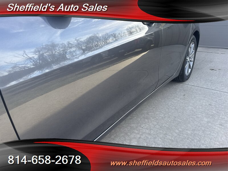 Used 2018 Acura TLX FWD w/Technology Package image 16
