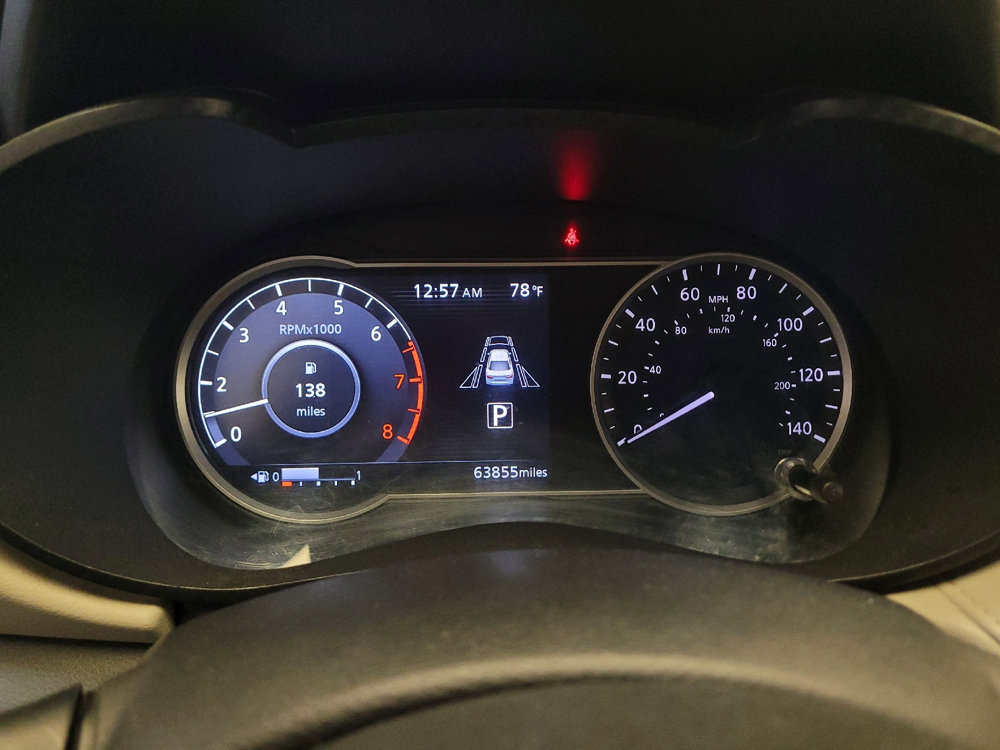 Used 2021 Nissan Versa SV FWD image 23