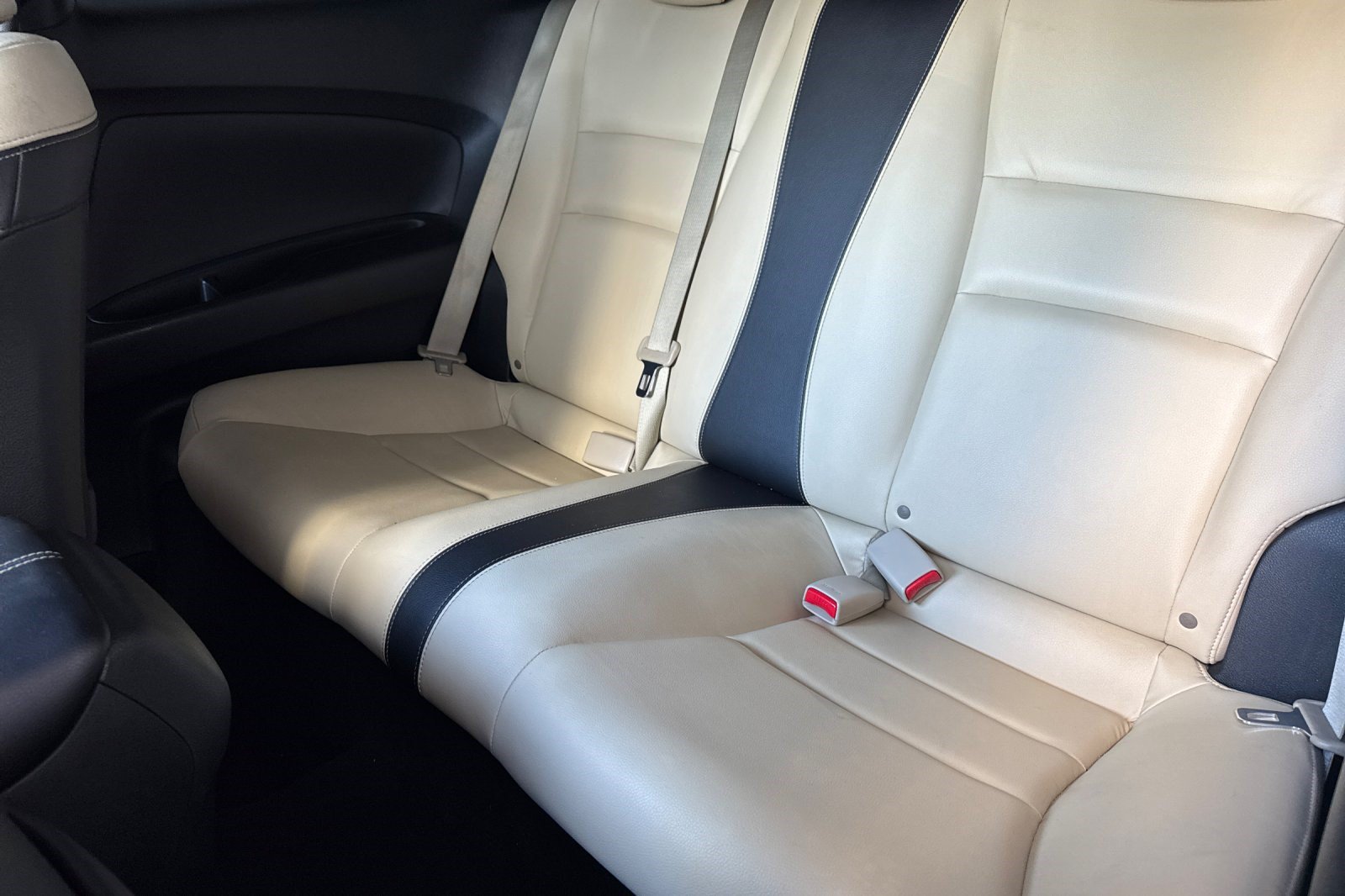 Used 2016 Honda Accord Touring image 29