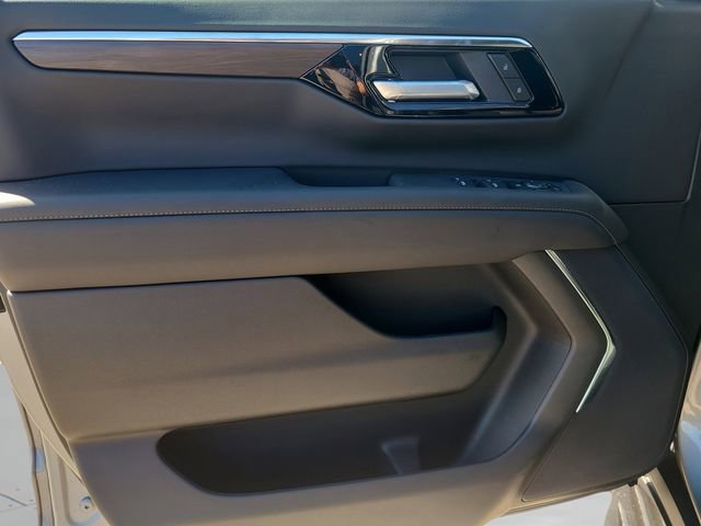 New 2026 Chevrolet Suburban LS w/ LPO, Dark Essentials Package image 19