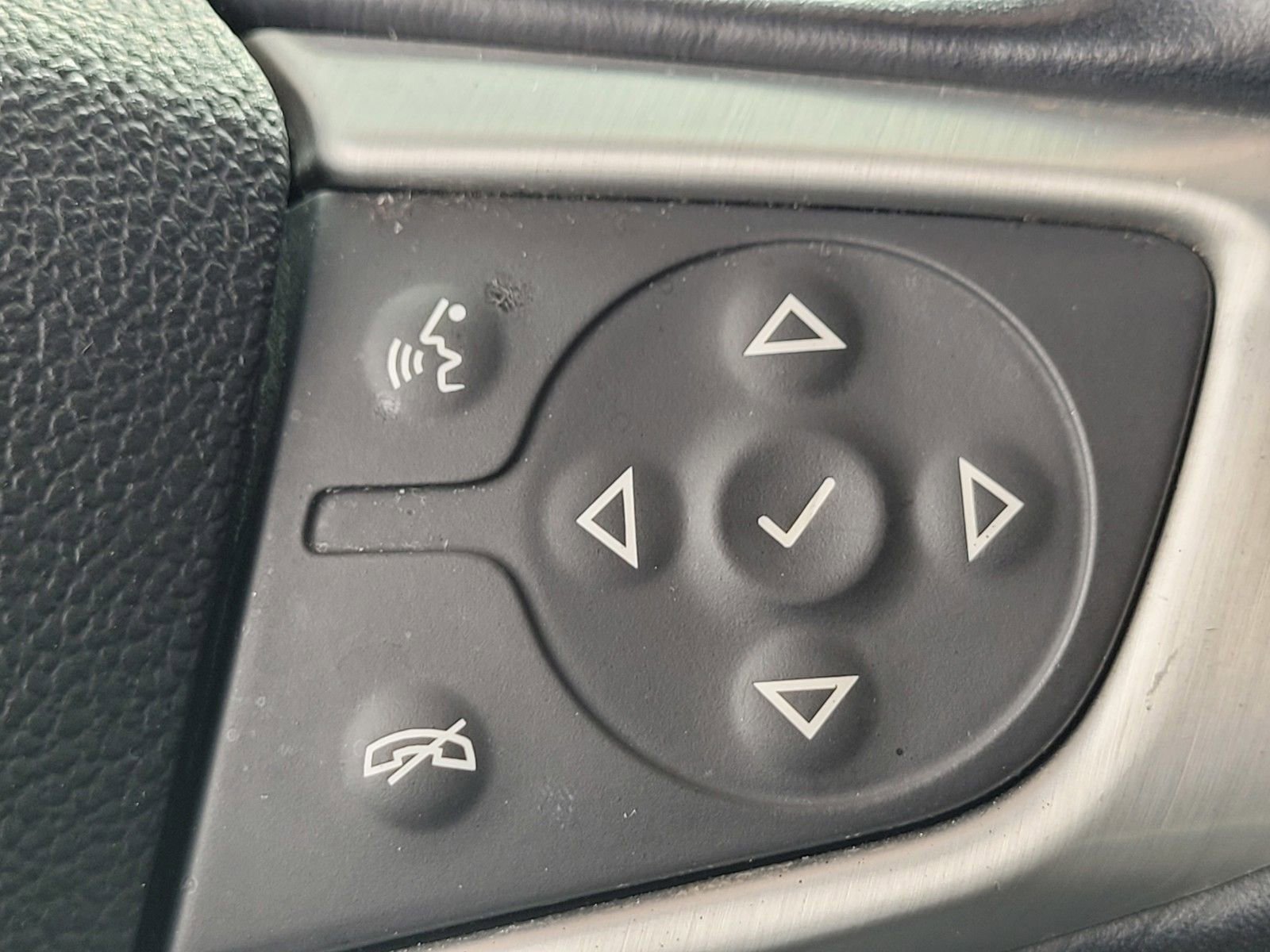 Used 2019 GMC Acadia SLE w/ Driver Alert Package I image 28