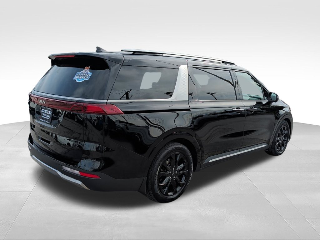 Used 2023 Kia Carnival SX Prestige FWD image 5