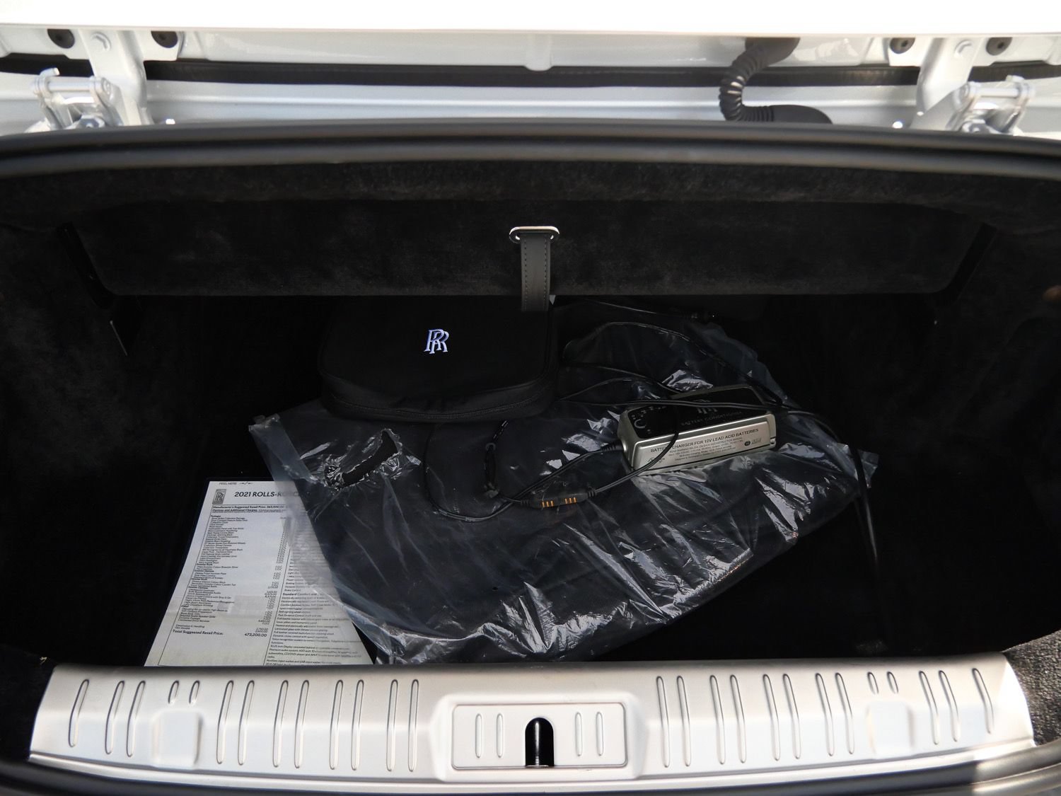 Used 2021 Rolls-Royce Dawn RWD image 34