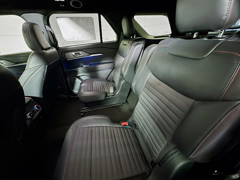 New 2025 Ford Explorer ST-Line w/ Premium Package AWD/4WD image 23