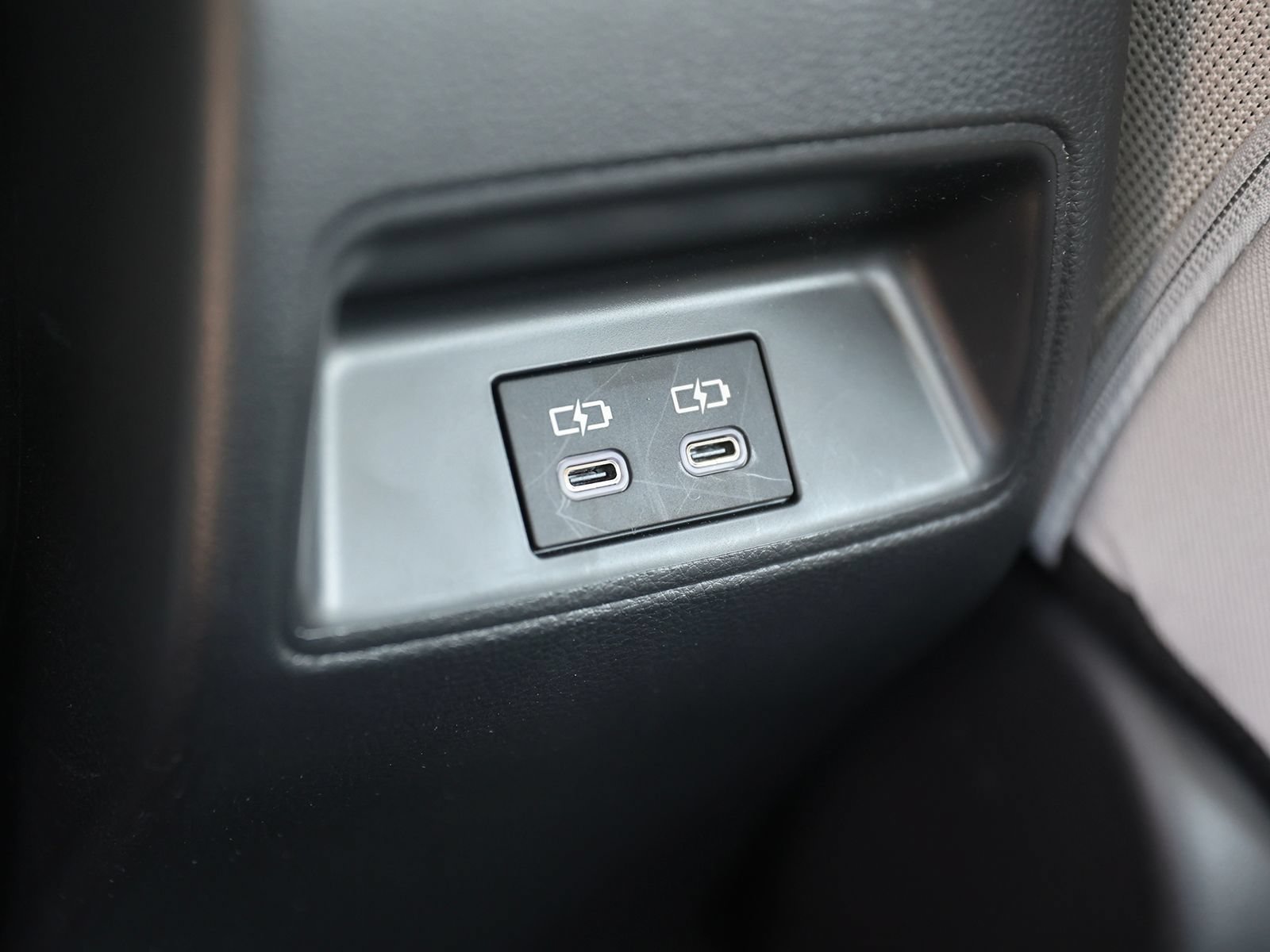 Used 2023 Toyota Corolla LE w/ LE Convenience Package FWD image 21