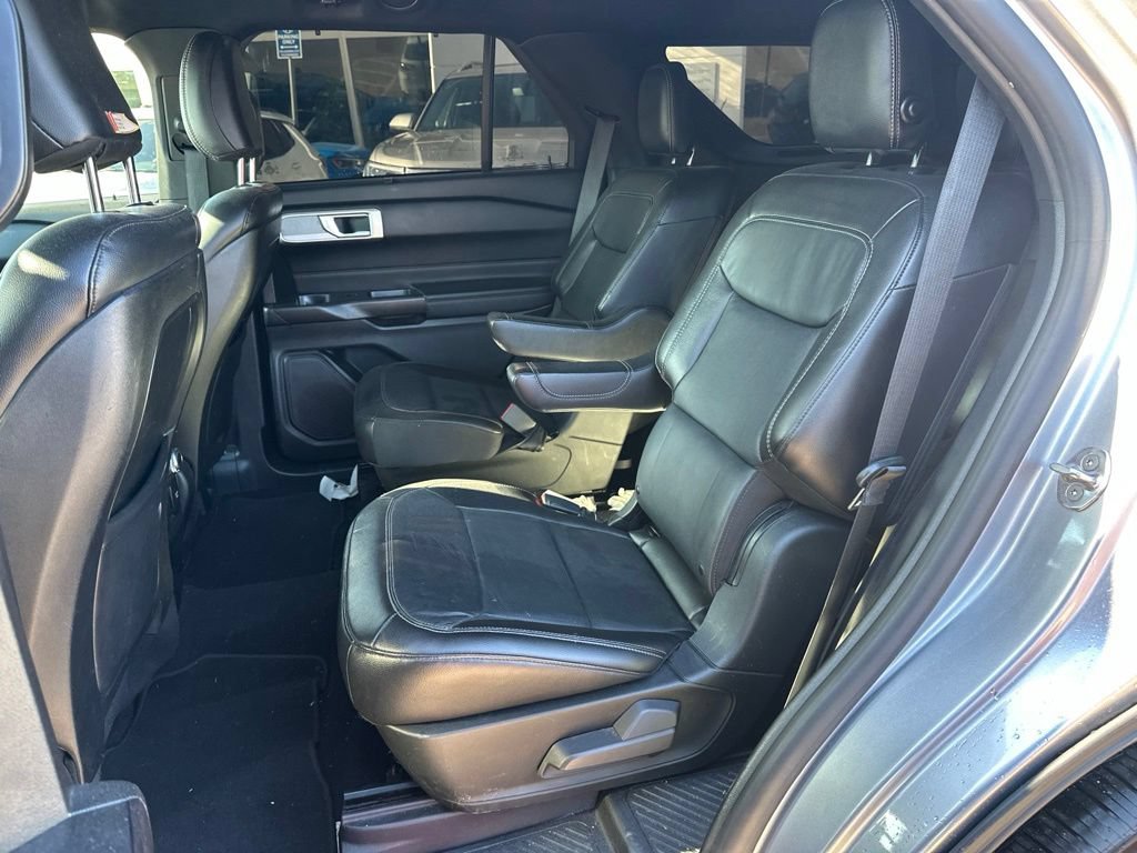 Used 2020 Ford Explorer Limited RWD image 16