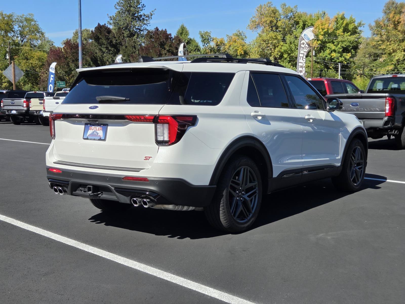 Used 2025 Ford Explorer ST w/ Sun And Sound Package AWD/4WD image 5