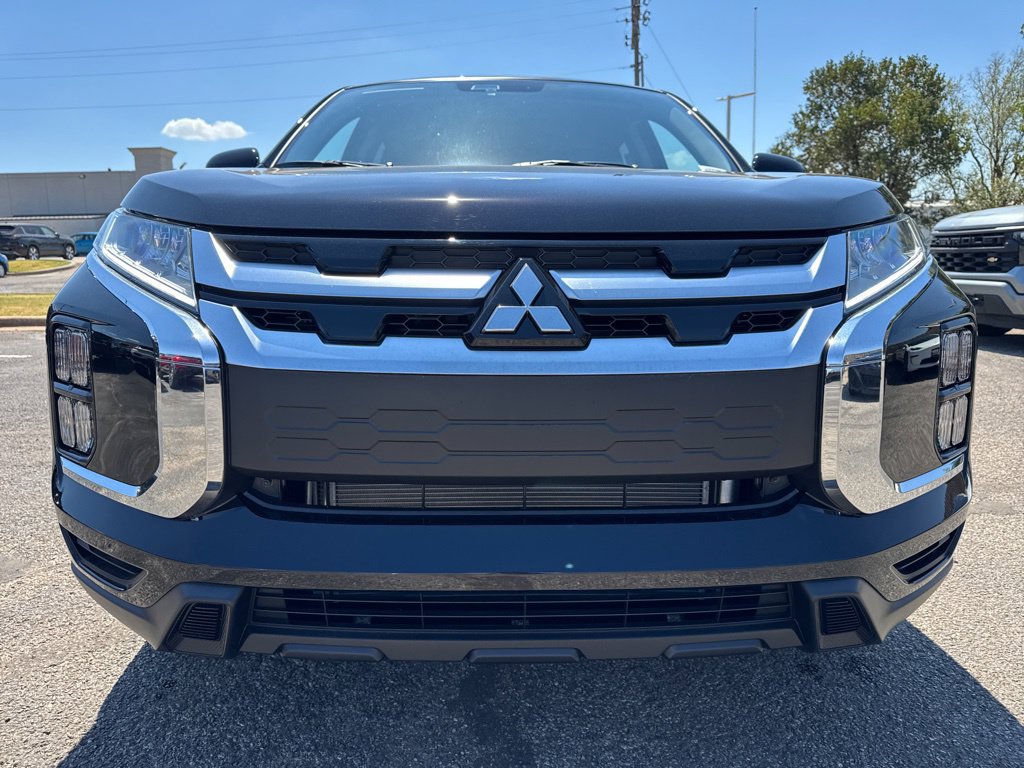 New 2027 Mitsubishi Outlander Sport SE FWD image 2