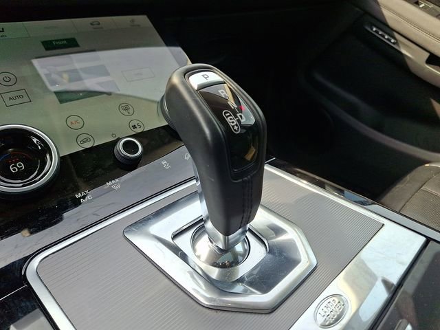 Used 2020 Land Rover Range Rover Evoque SE image 15