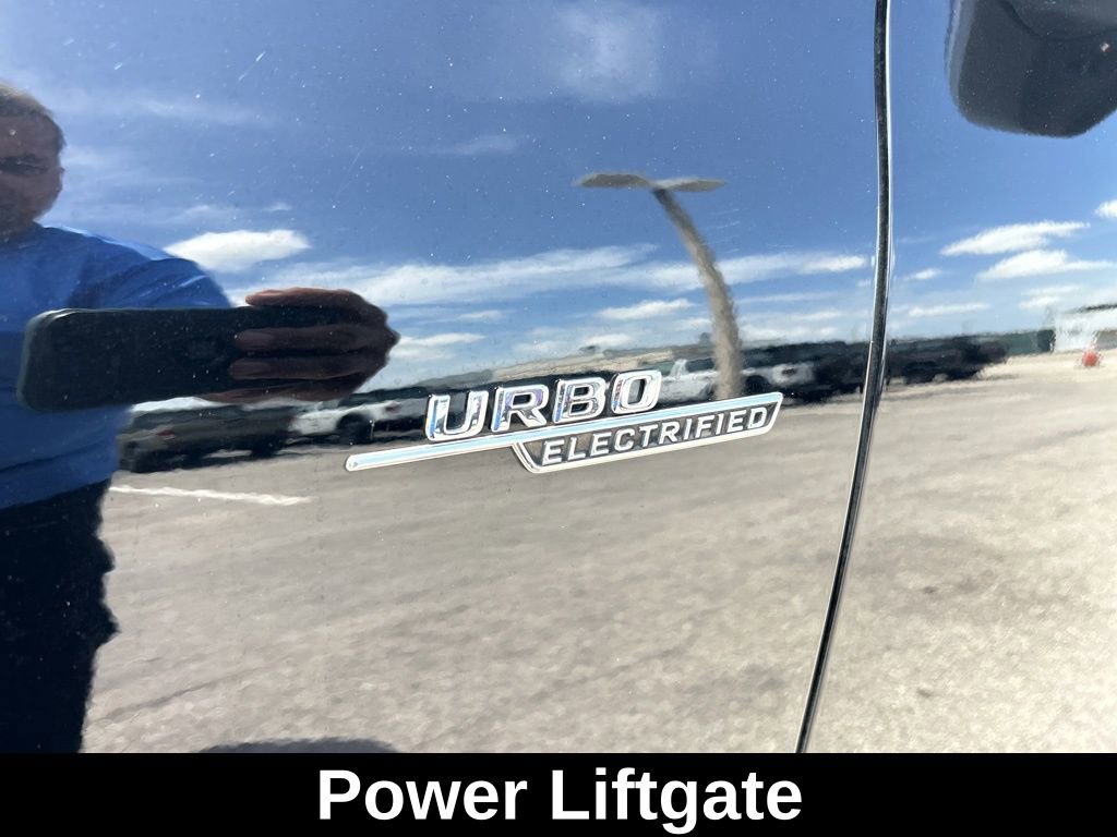 Used 2025 Mercedes-Benz GLC 43 AMG 4MATIC image 20