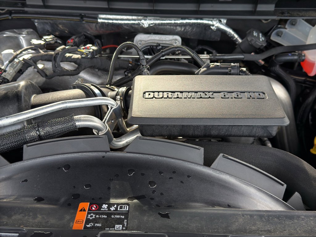 Used 2024 Chevrolet Silverado 2500 ZR2 w/ Technology Package image 38