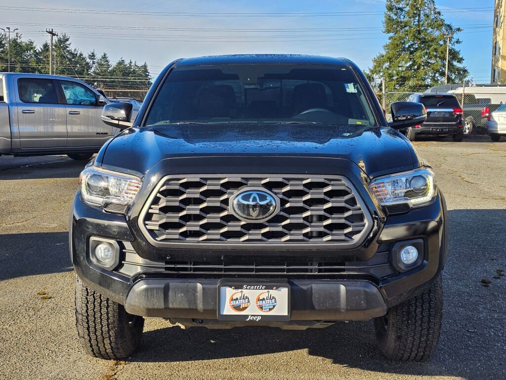 Used 2023 Toyota Tacoma TRD Off-Road image 3