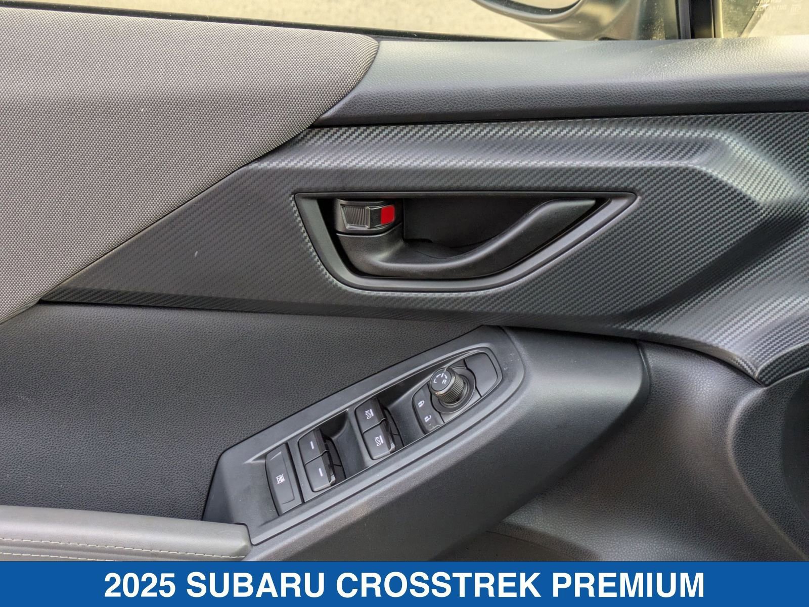 Certified 2025 Subaru Crosstrek 2.0i Premium image 13