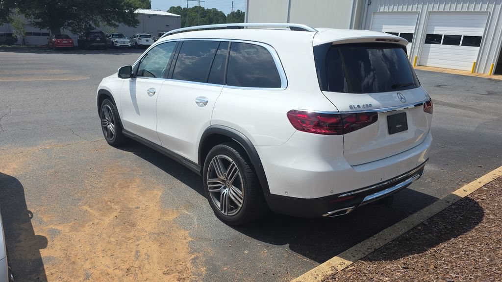 Used 2024 Mercedes-Benz GLS 450 4MATIC image 4