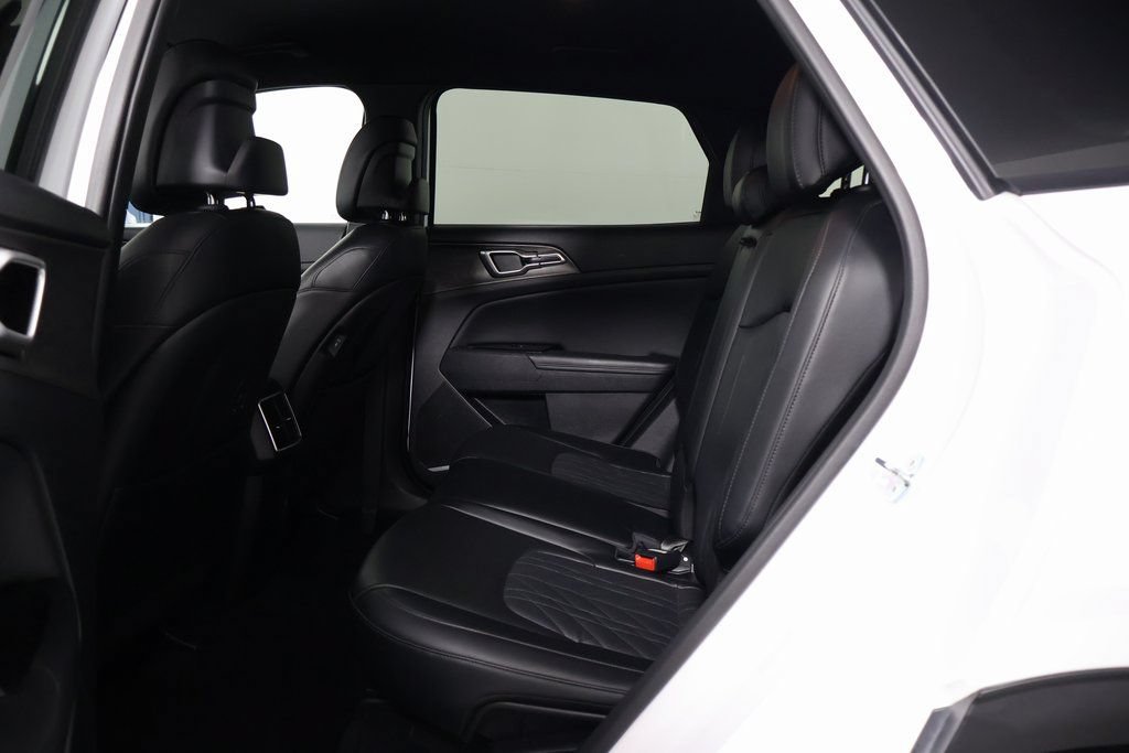 Used 2023 Kia Sportage X-Line AWD/4WD image 11