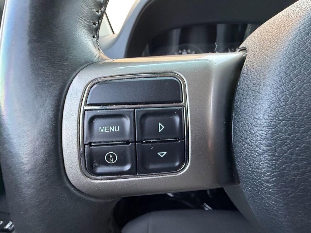 Used 2012 Jeep Compass Latitude FWD image 22