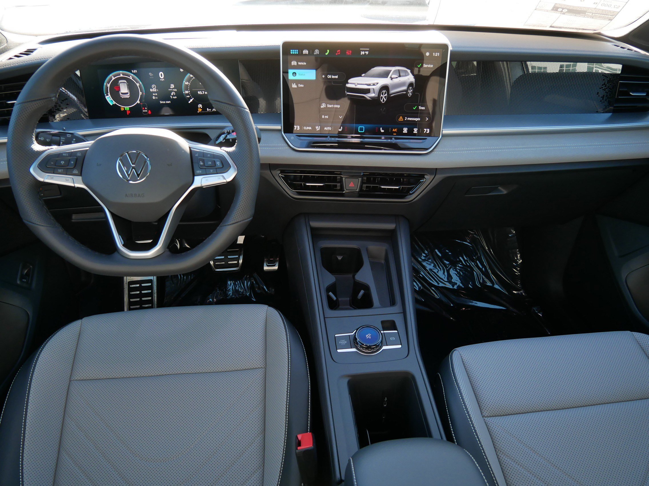 New 2026 Volkswagen Tiguan SE R-Line image 8