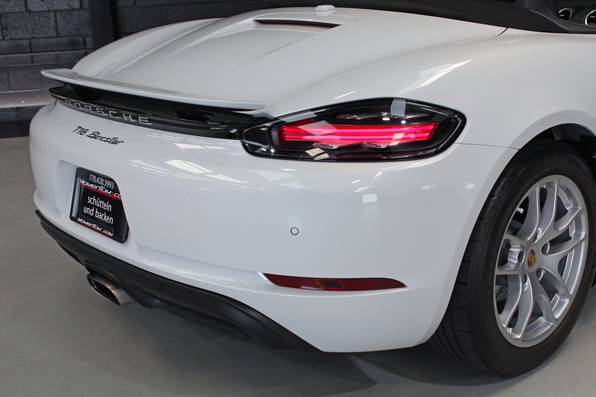 Used 2021 Porsche 718 Boxster w/ Premium Package RWD image 31