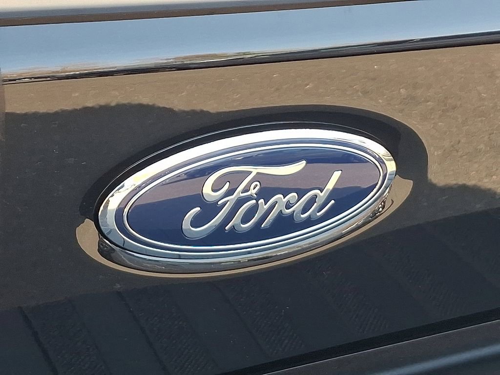 Certified 2025 Ford F250 Platinum w/ Platinum Plus Package image 31