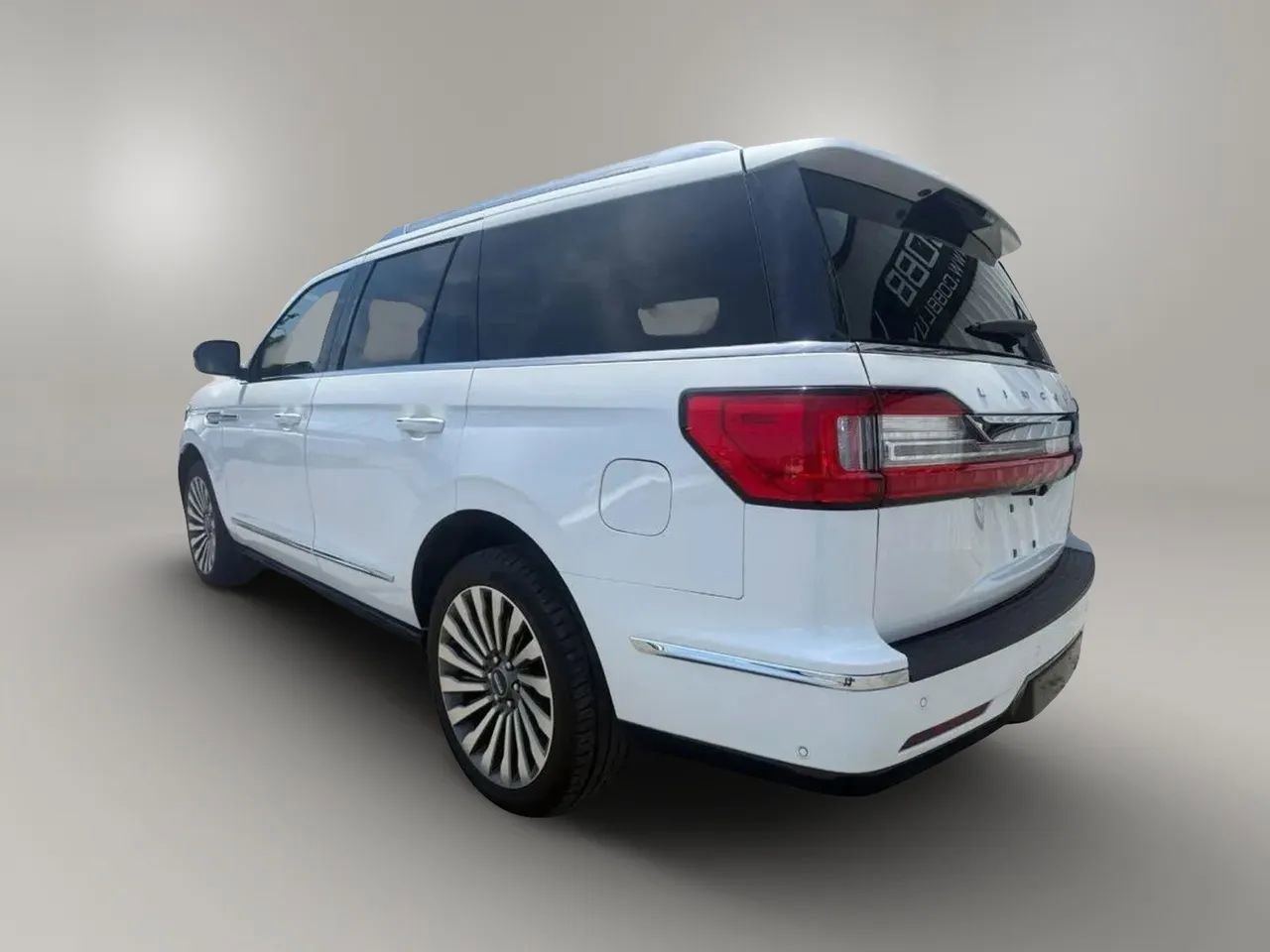 Used 2020 Lincoln Navigator Reserve w/ Luxury Package AWD/4WD image 3