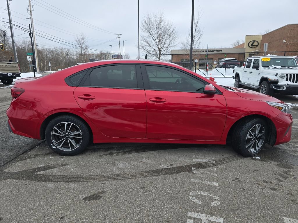 Used 2023 Kia Forte LXS w/ LXS Technology Package image 18