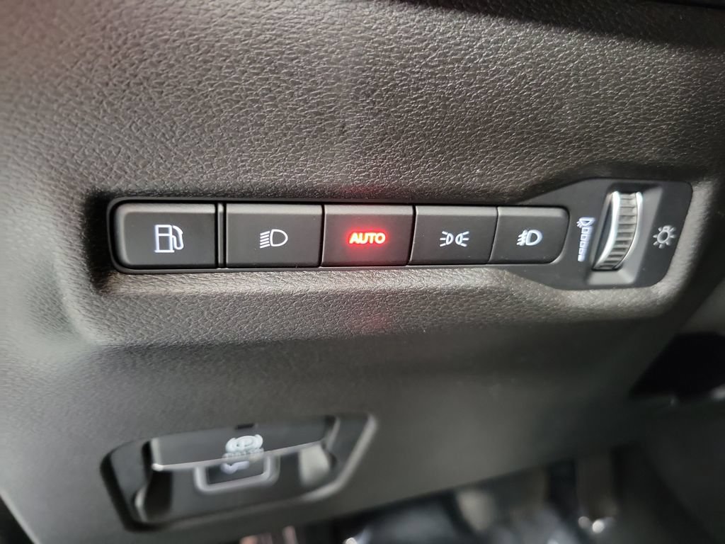 New 2026 Jeep Cherokee Limited AWD/4WD image 13
