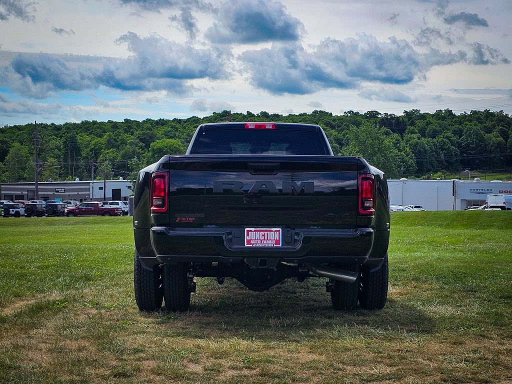 New 2026 RAM 3500 Big Horn AWD/4WD image 5