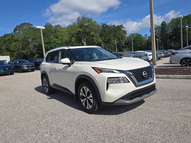 Certified 2023 Nissan Rogue SV w/ SV Premium B Package FWD image 2
