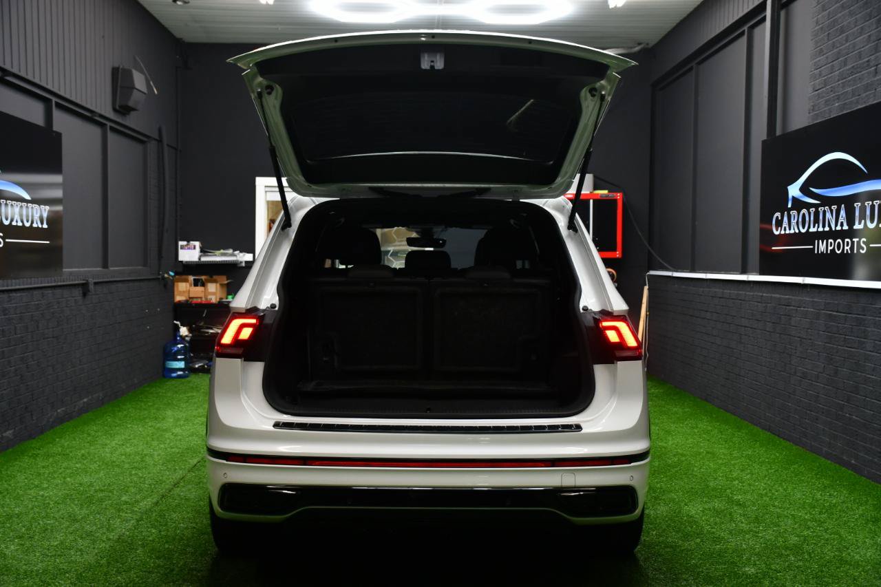 Used 2023 Volkswagen Tiguan SE R-Line FWD image 45