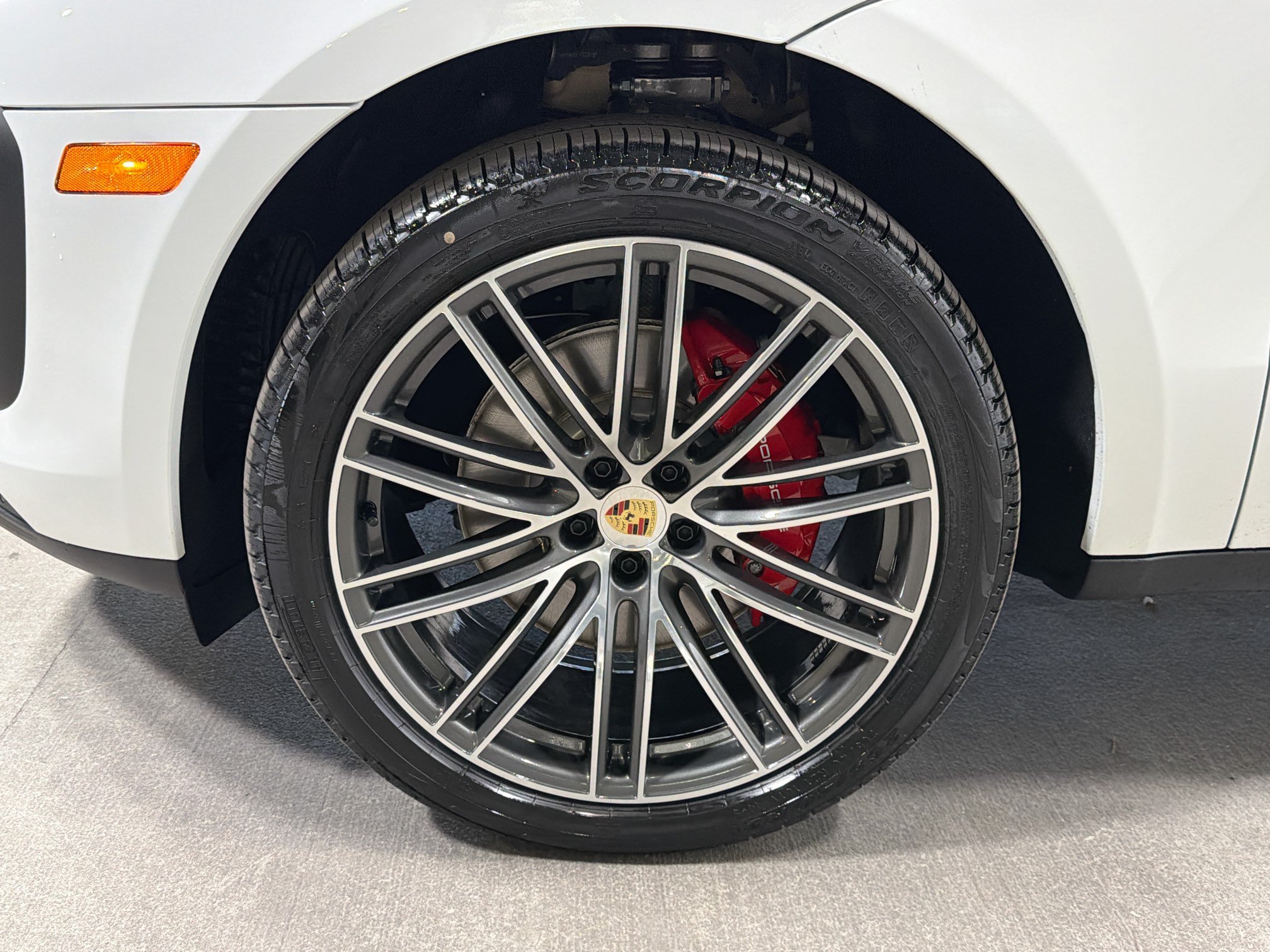 Certified 2026 Porsche Macan S AWD/4WD image 42