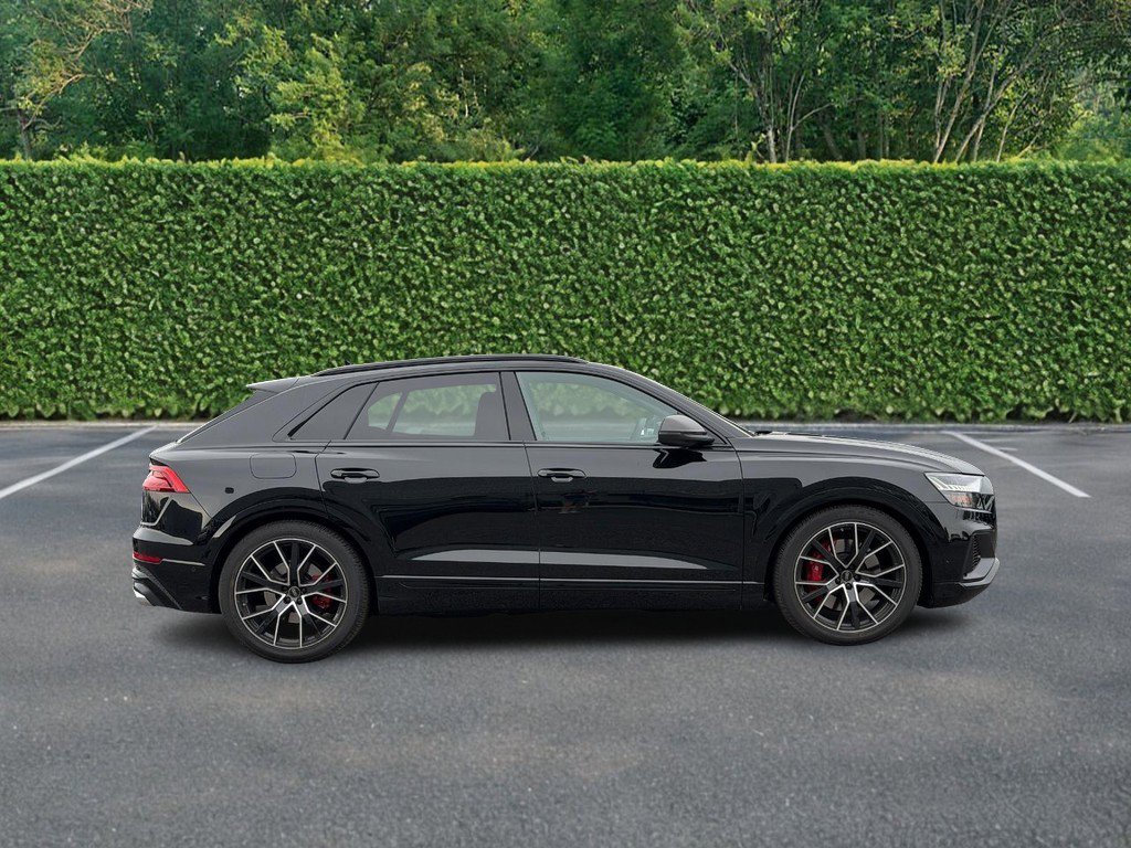 Used 2023 Audi SQ8 Prestige image 2