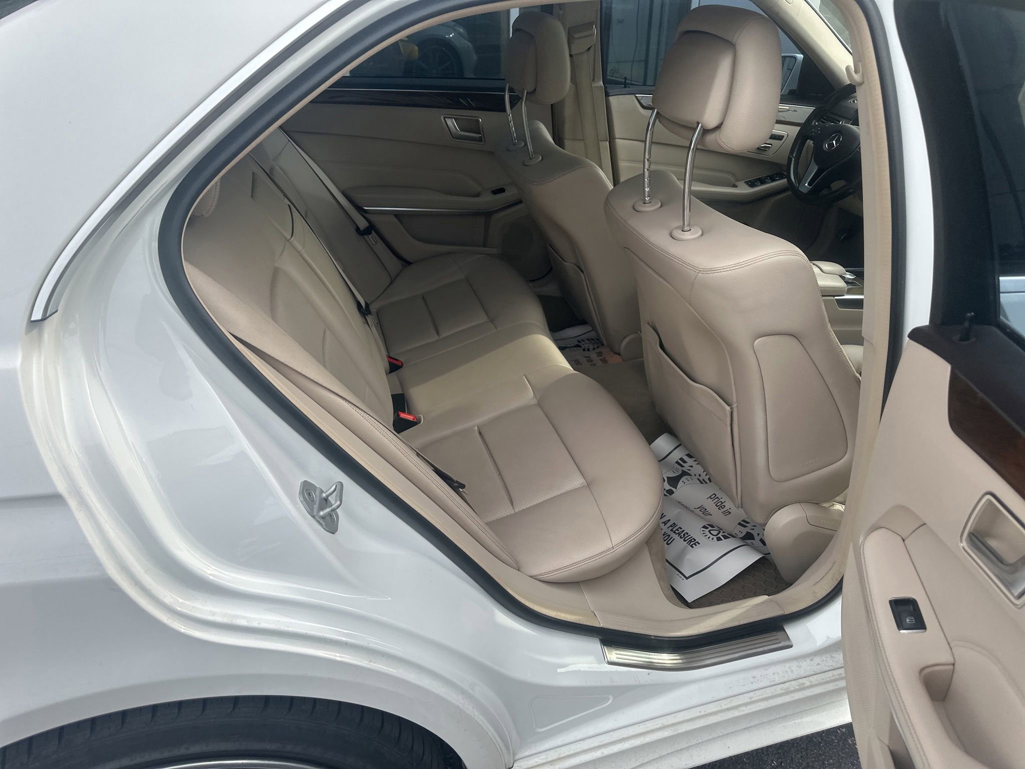 Used 2014 Mercedes-Benz E 350 Sedan image 11