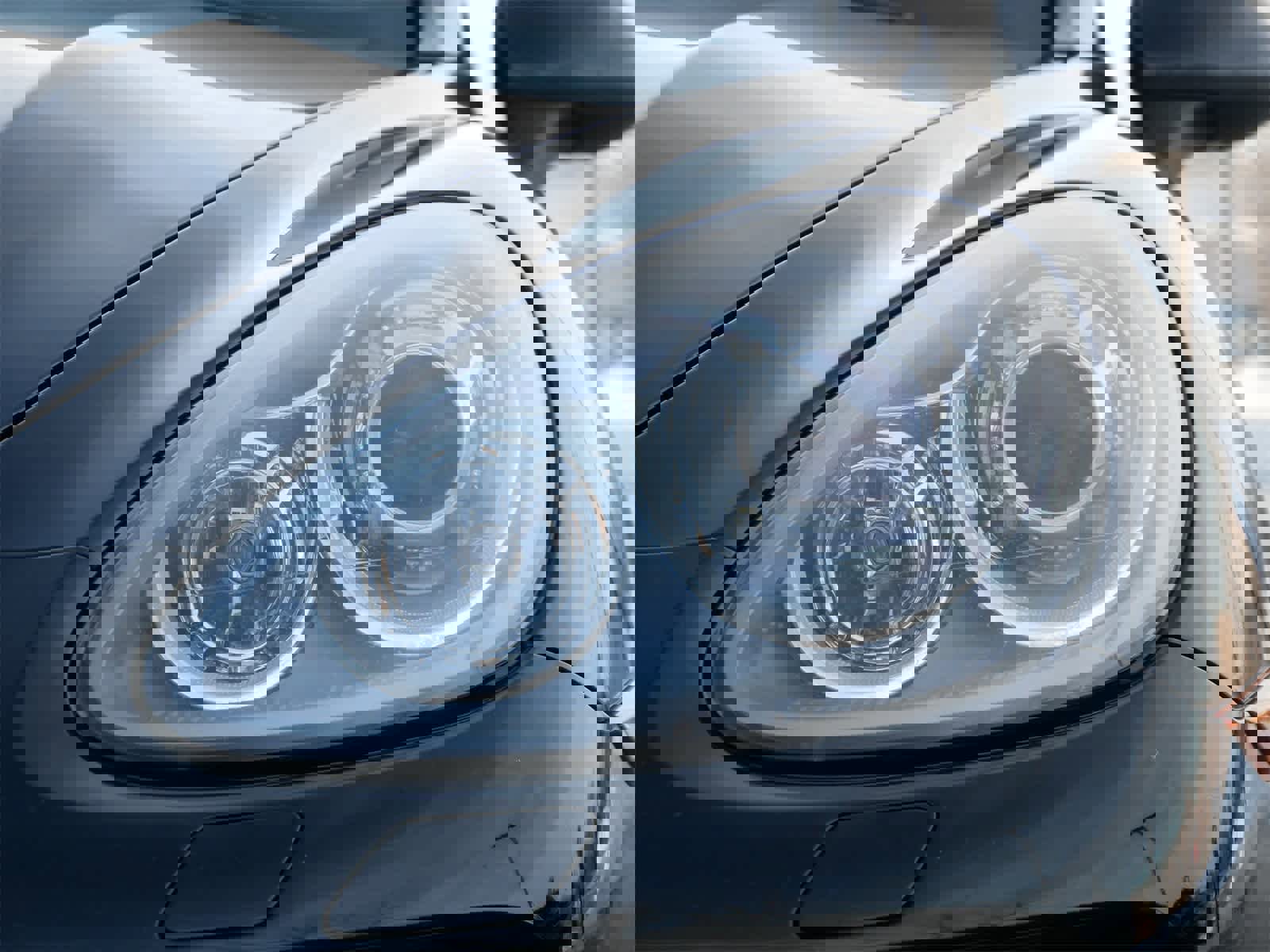 Used 2014 Porsche Cayenne Turbo image 6