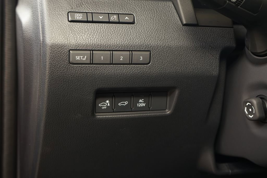 Used 2026 Lexus GX 550 image 27