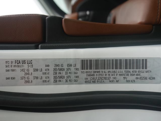 Used 2019 Jeep Grand Cherokee Summit AWD/4WD image 29