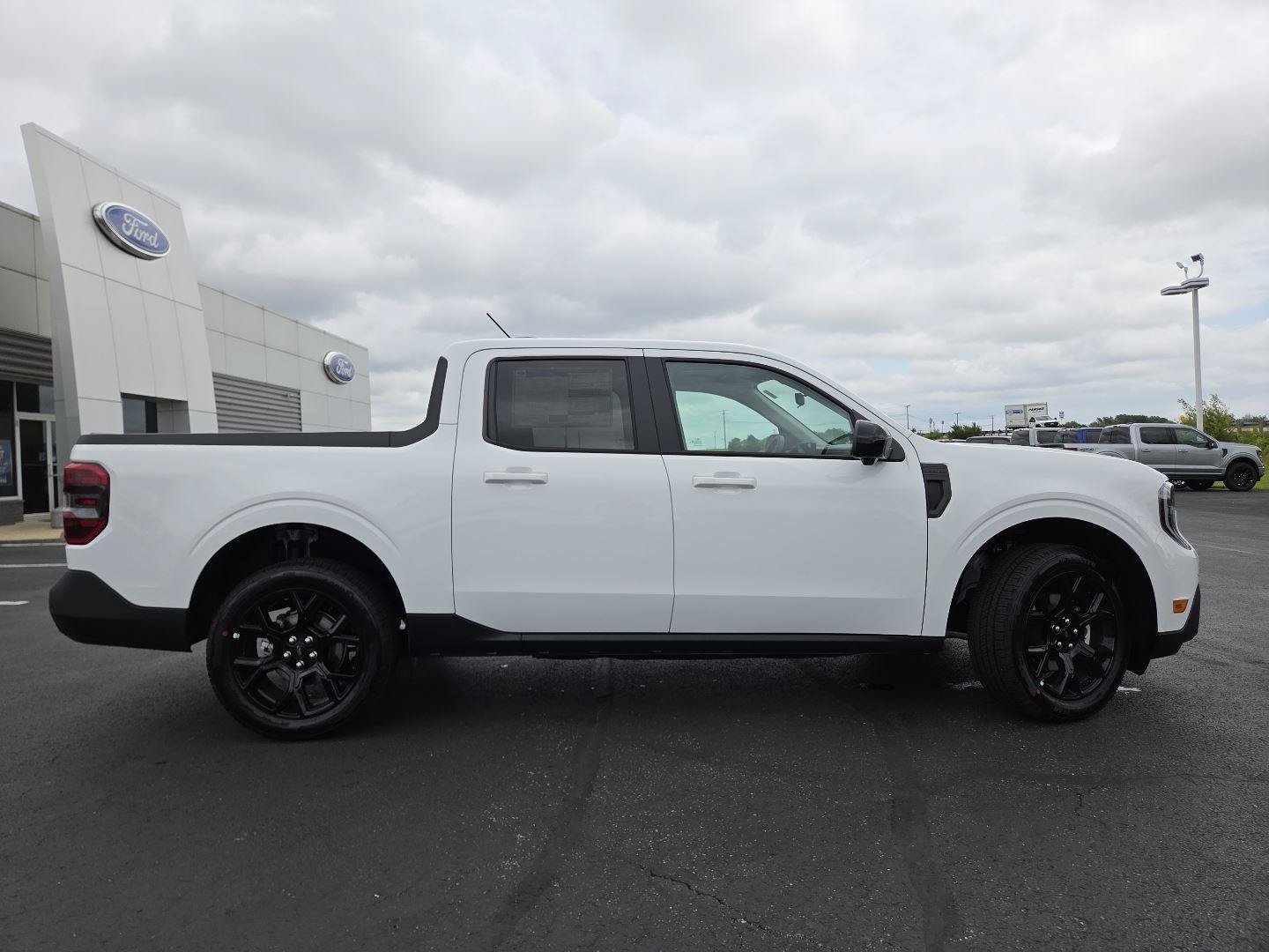 New 2026 Ford Maverick Lariat w/ Black Appearance Package AWD/4WD image 20