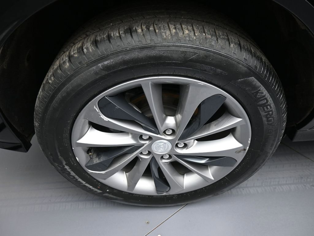 Used 2023 Buick Encore GX Select w/ Sport Touring Package image 12