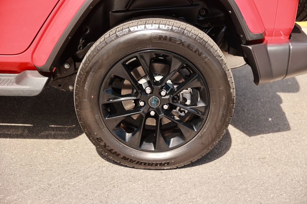 Used 2025 Jeep Wrangler Unlimited Sahara image 10