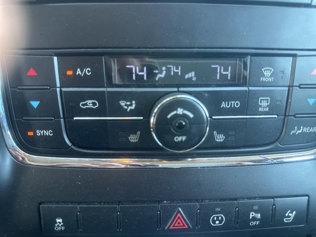 Used 2013 Dodge Durango Crew image 8