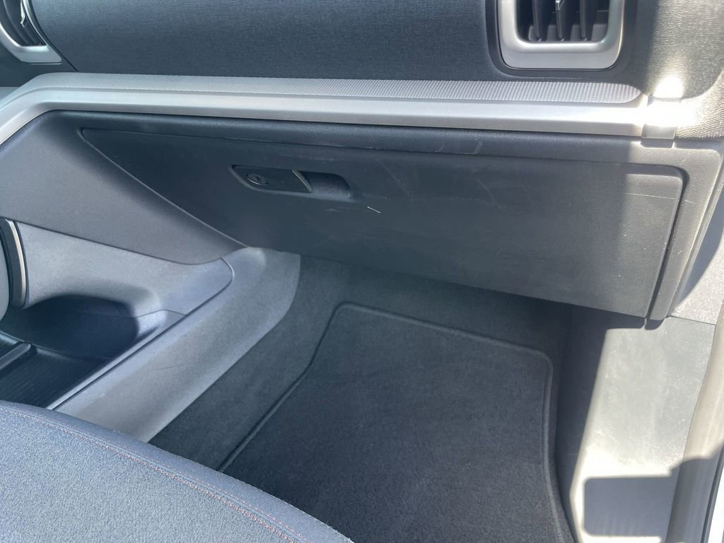 Used 2025 Ford Expedition Active image 36