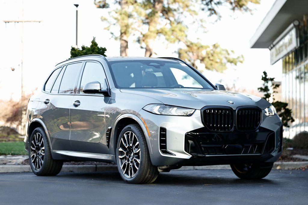 New 2026 BMW X5 xDrive40i w/ M Sport Package
