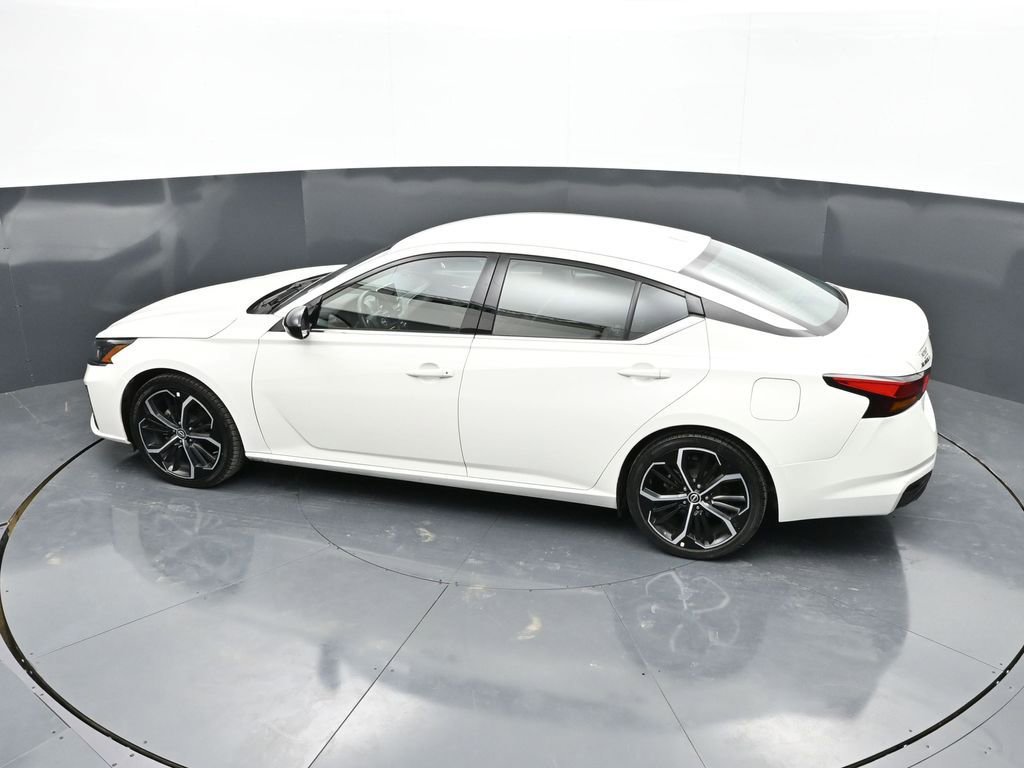 Used 2024 Nissan Altima 2.5 SR image 35