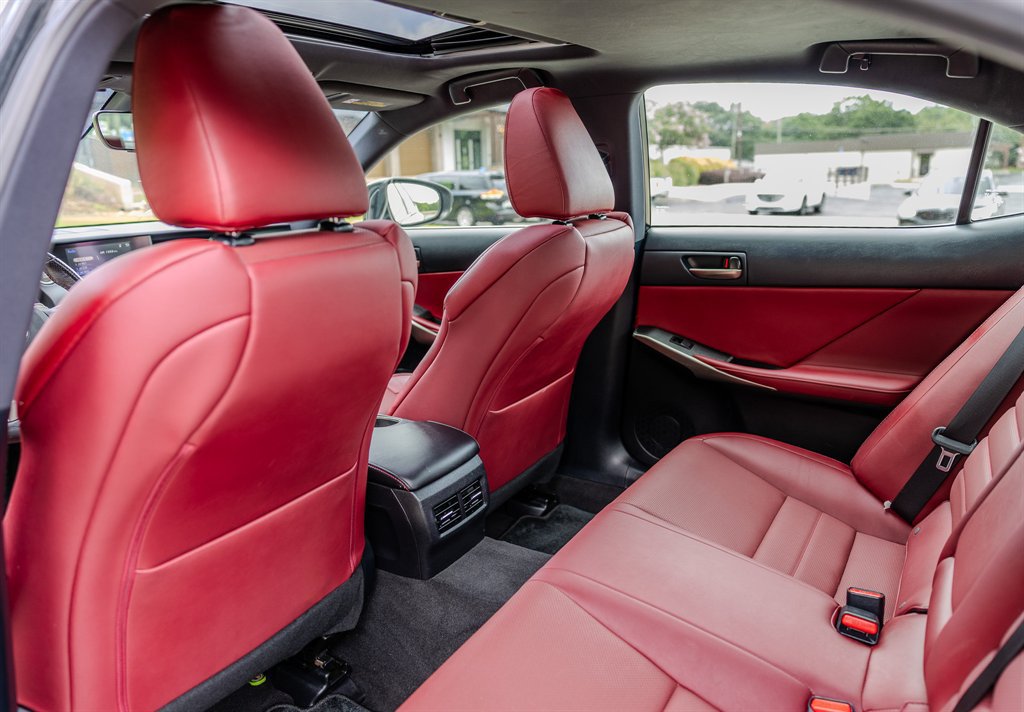 Used 2020 Lexus IS 350 F Sport w/ F Sport Package RWD image 29