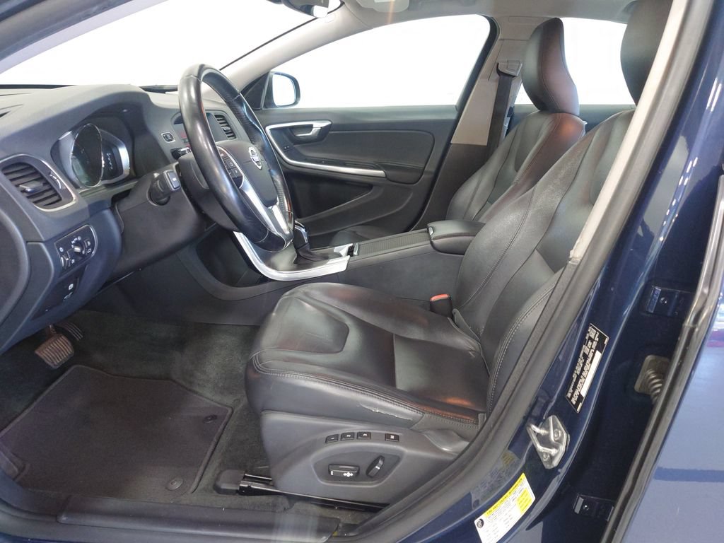 Used 2015 Volvo S60 T5 Premier w/ Convenience Package AWD/4WD image 9