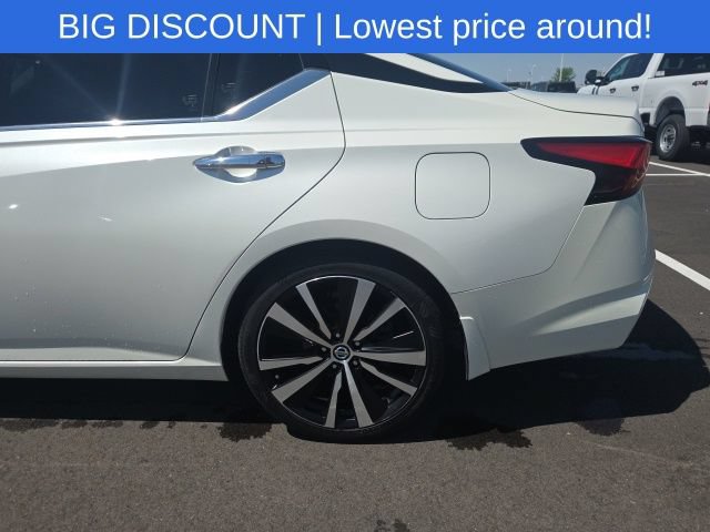 Used 2020 Nissan Altima 2.0 Platinum FWD image 15