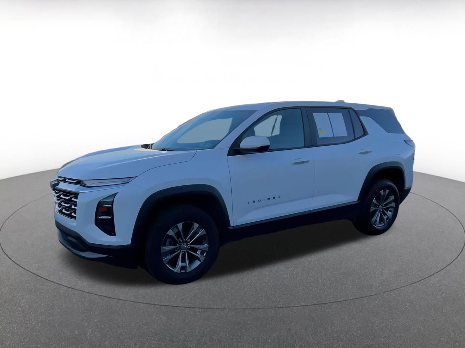 Used 2025 Chevrolet Equinox LT image 7